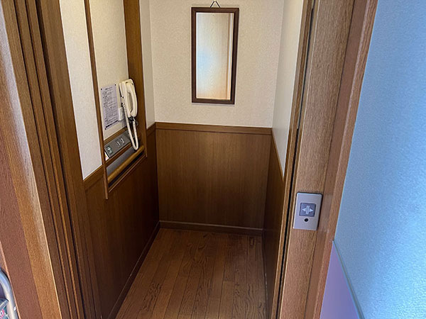 エレベータ